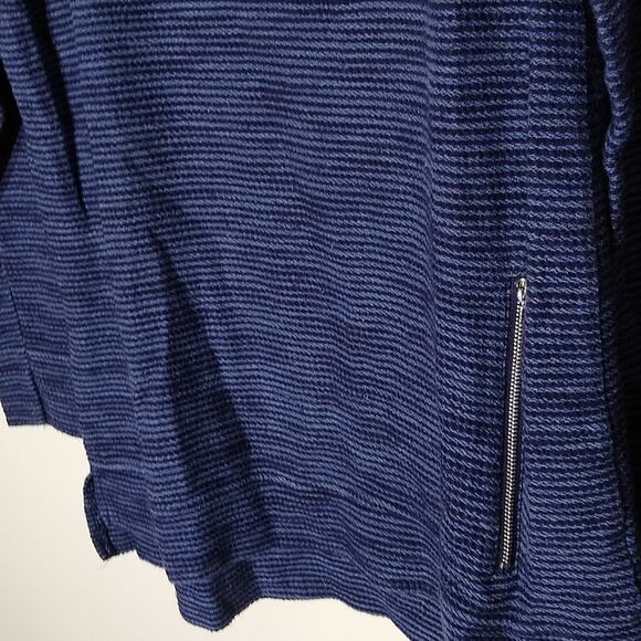 Per SE sport blue lounge long sleeve top. Size Large - Picture 3 of 7